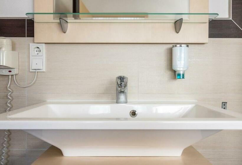 Номер Комфорт, Germania