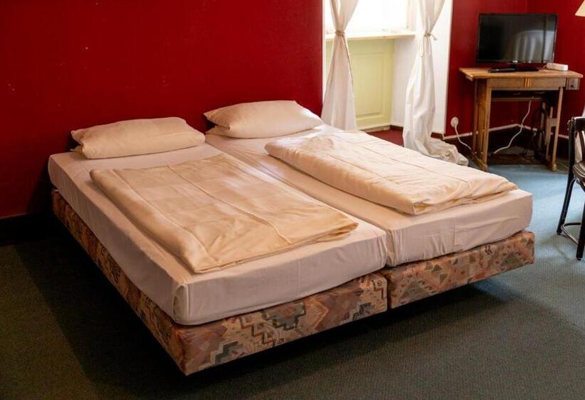 חדר סטנדרט לארבעה, Gästehaus Am Weißen Turm