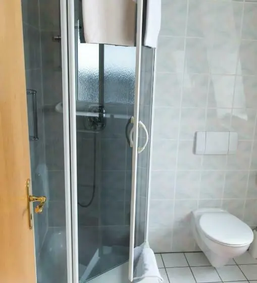 Standard Yhden Hengen Huone, Pension Zum Löwen, Sauna, Parkplatz, Frühstück