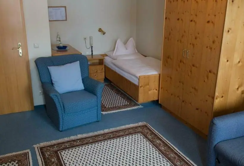 Standard Yhden Hengen Huone, Pension Zum Löwen, Sauna, Parkplatz, Frühstück