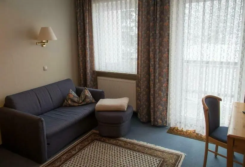 Standard Yhden Hengen Huone, Pension Zum Löwen, Sauna, Parkplatz, Frühstück