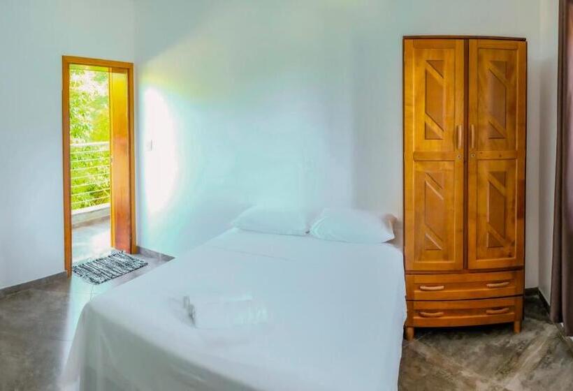 4인용 스탠다드 룸, Hospedaria Vitória Mar