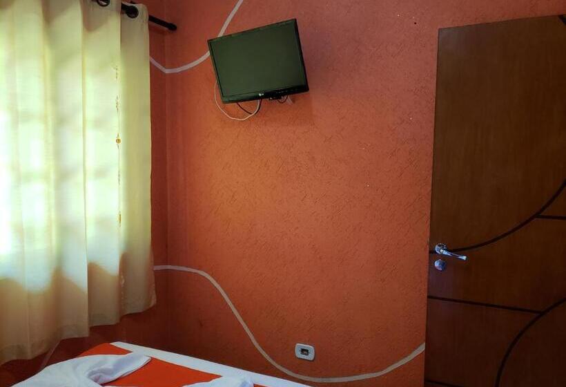 패밀리 룸, Hospedaria Vitória Mar