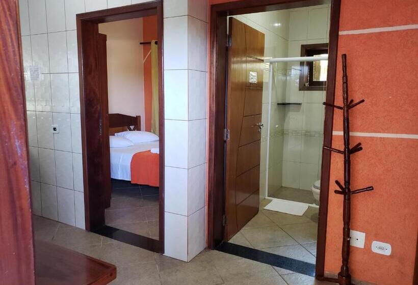 패밀리 룸, Hospedaria Vitória Mar
