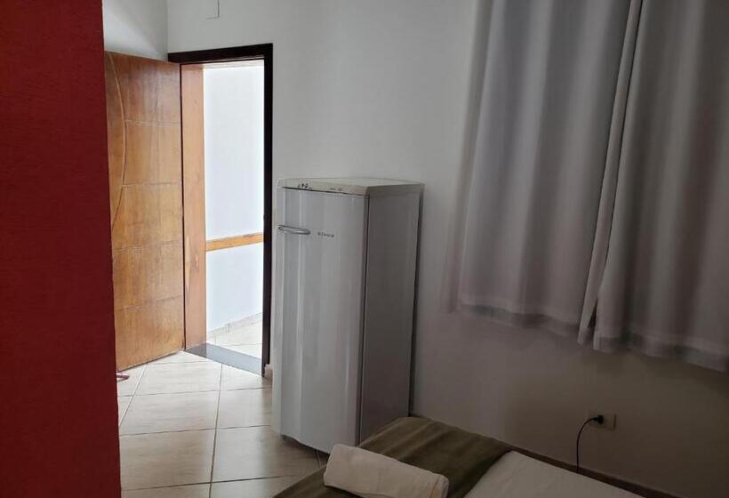 4인용 스탠다드 룸, Hospedaria Vitória Mar