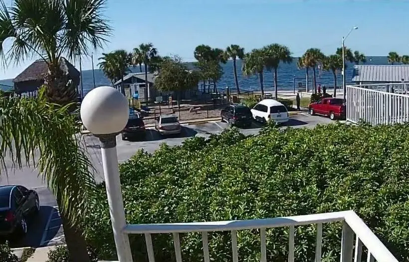 景色の見えるスイートルーム, Inn On The Gulf