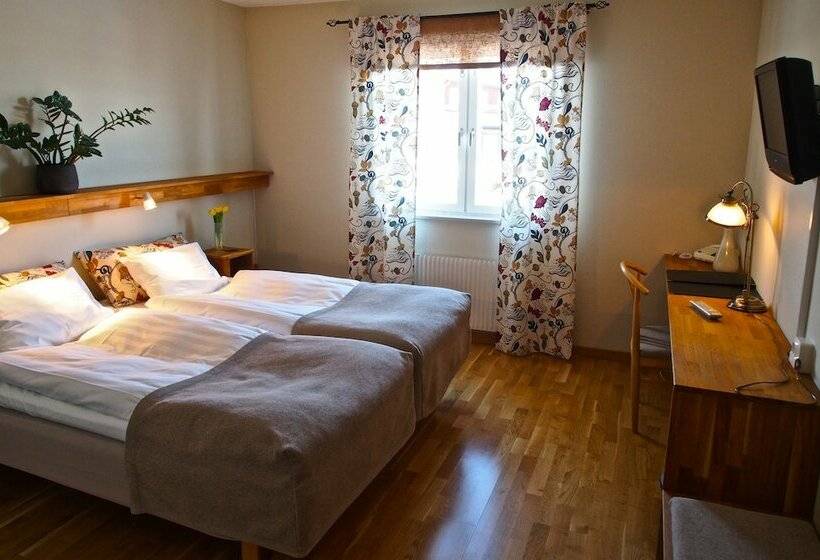 标准间, L Villa Långbers