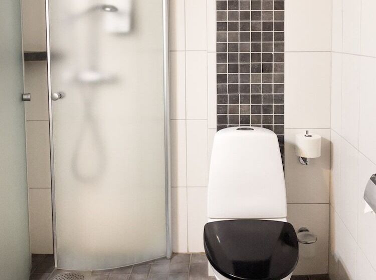 标准间, L Villa Långbers