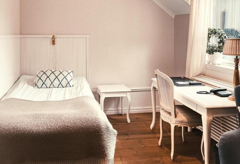 标准单人间, L Villa Långbers