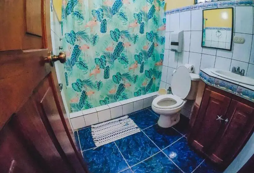 スタンダードトリプルルーム, La Posada   Hostel