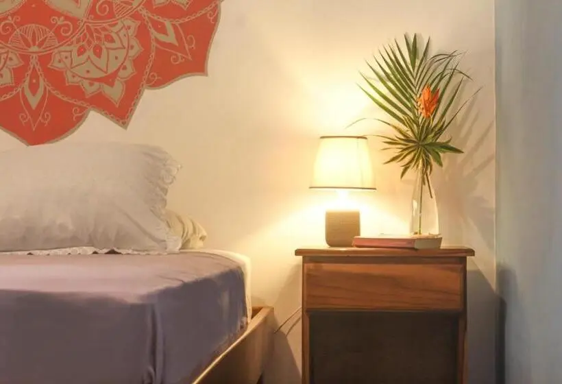 スタンダードトリプルルーム, La Posada   Hostel