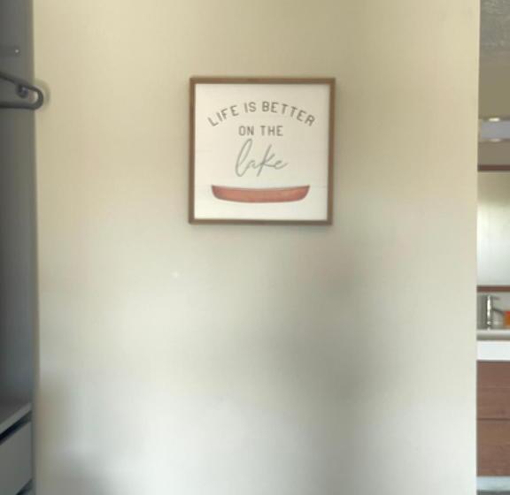 غرفة ديلوكس, Lake Anna