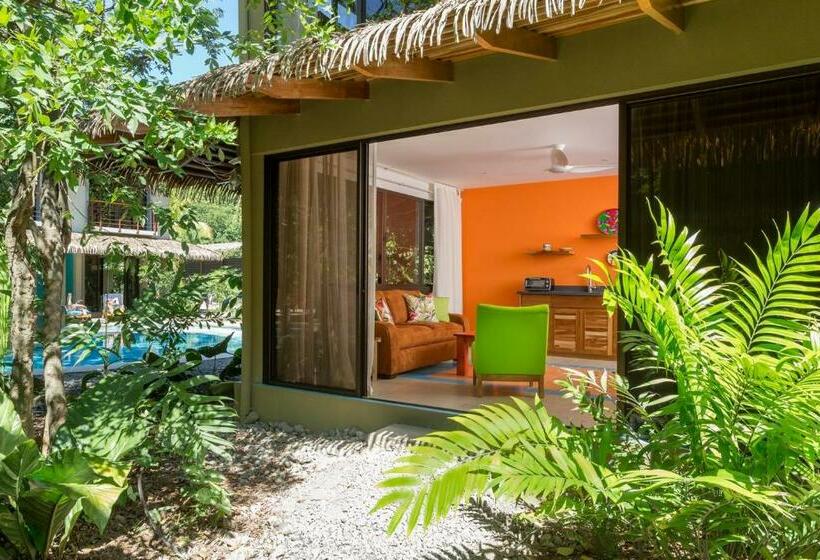 جناح ديلوكس, Olas Verdes