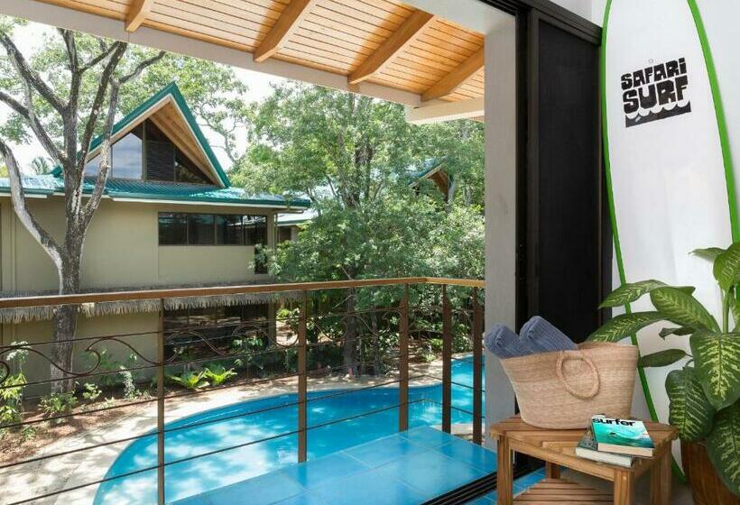 جناح, Olas Verdes