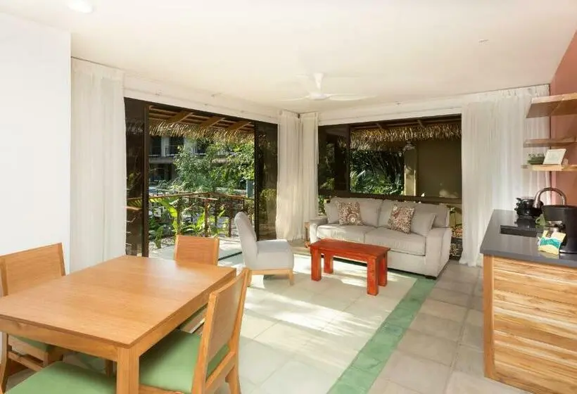 Deluxe-sviitti, Olas Verdes