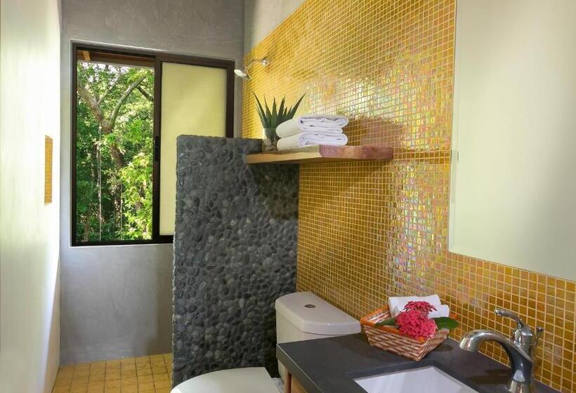 جناح ديلوكس, Olas Verdes