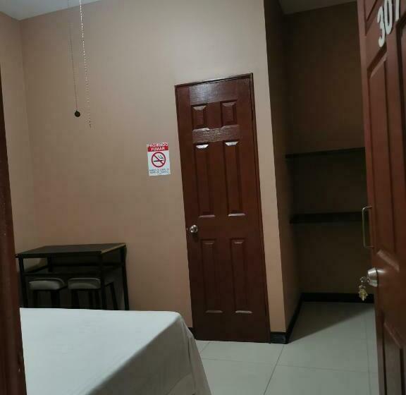 标准间, Pecos Bill