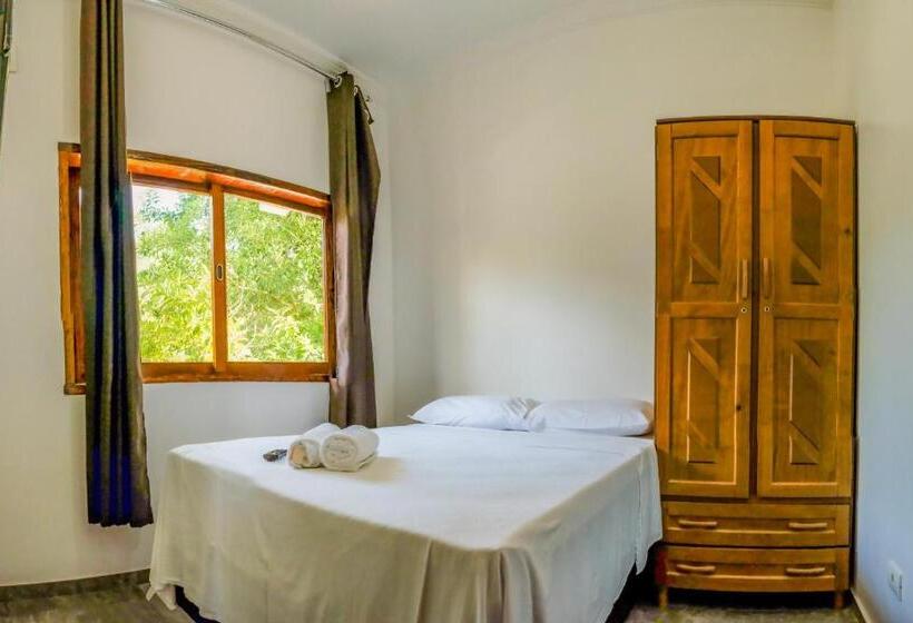 4인용 스탠다드 룸, Hospedaria Vitória Mar