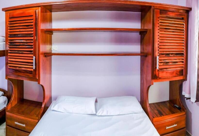 패밀리 룸, Hospedaria Vitória Mar