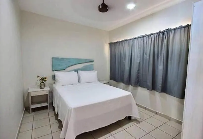 Standard Neljän Hengen Huone, Ten North Tamarindo Beach