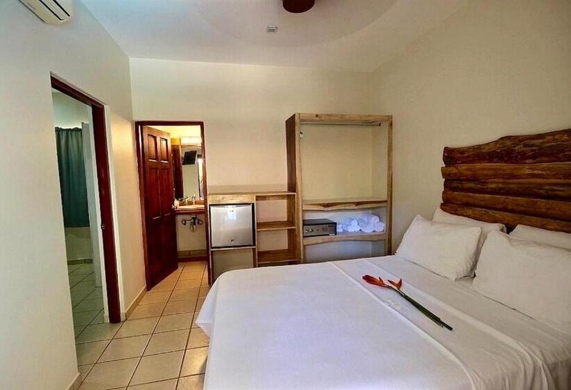 4인용 스탠다드 룸, Ten North Tamarindo Beach