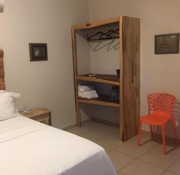 标准间, Ten North Tamarindo Beach