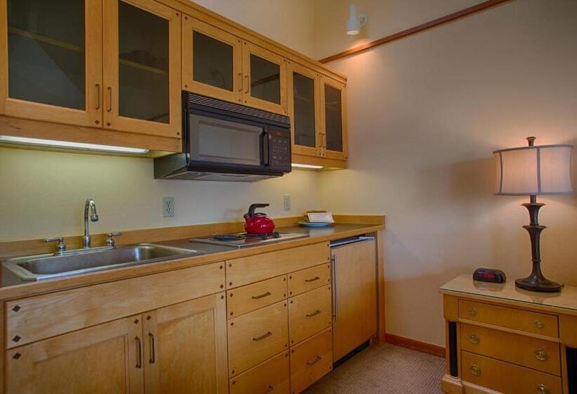 סטודיו סטנדרטי נוף לים, The Waves