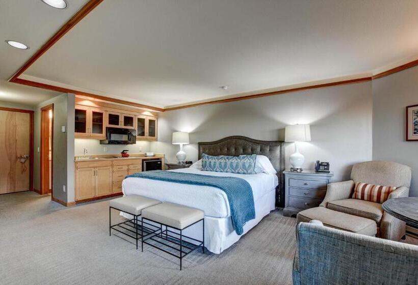 סטודיו סטנדרטי נוף לים, The Waves