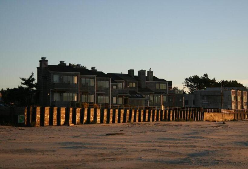 סטודיו סטנדרטי נוף לים, The Waves