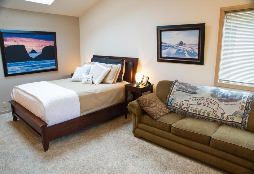 חדר סטודיו סטנדרד, The Waves