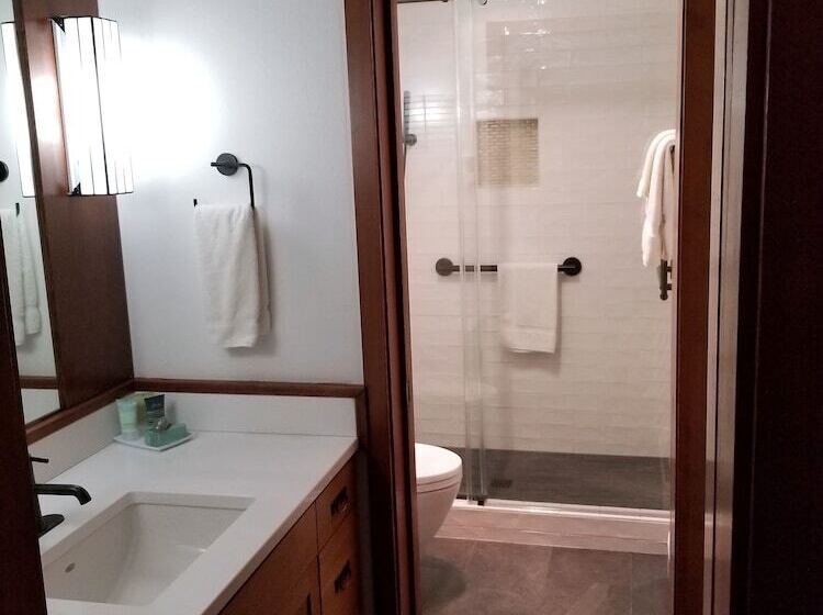 סטודיו סטנדרט מיטה זוגית, The Waves