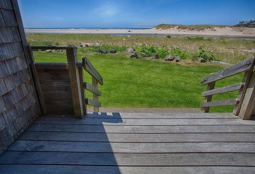 סוויטה נוף לים, The Waves