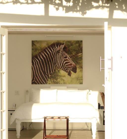 标准间, Thelab Robertson