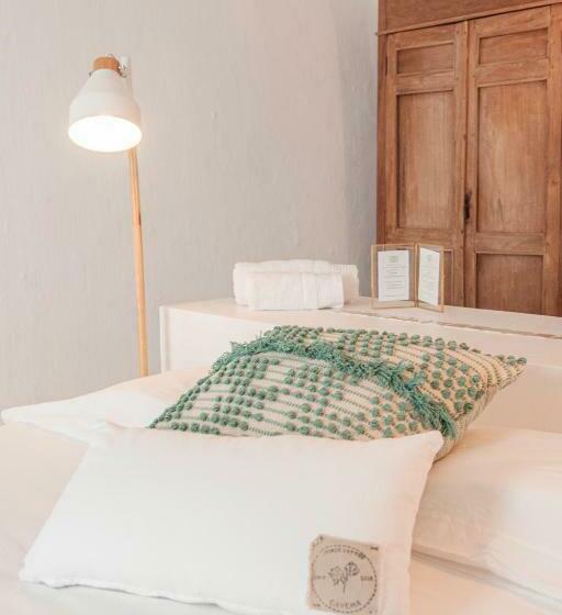 디럭스 룸, 971 Hotel Con Encanto