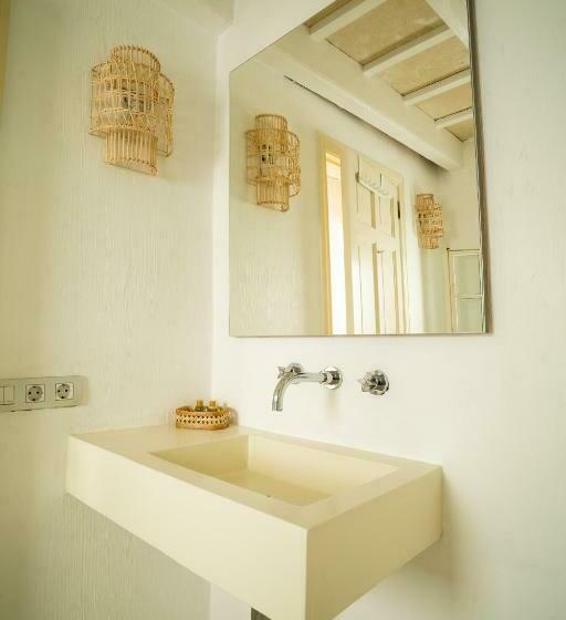 디럭스 룸, 971 Hotel Con Encanto