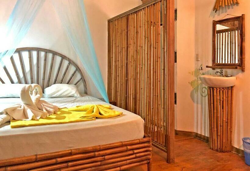 اتاق استاندارد, Cascada Verde Hostel