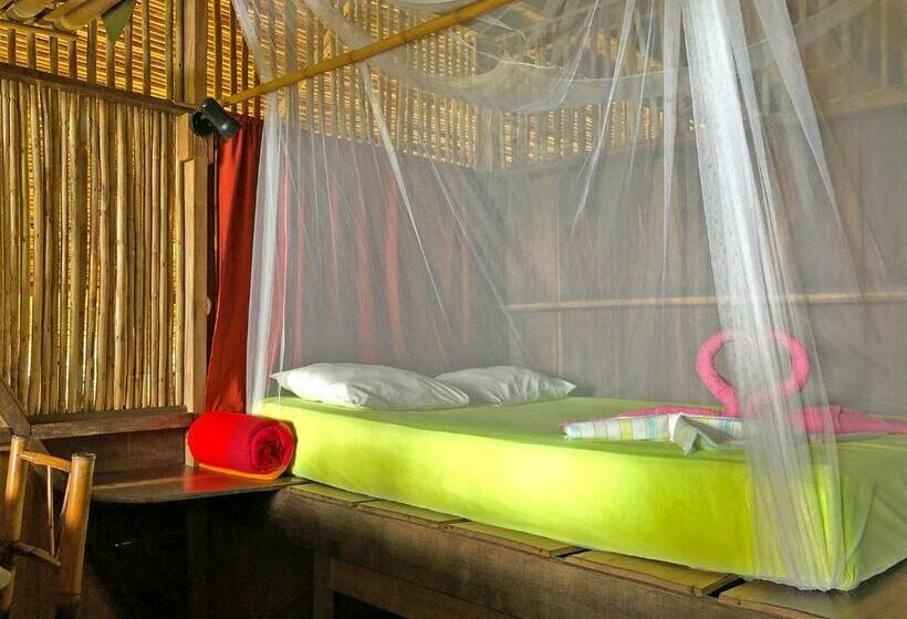 اتاق استاندارد با سرویس بهداشتی مشترک, Cascada Verde Hostel