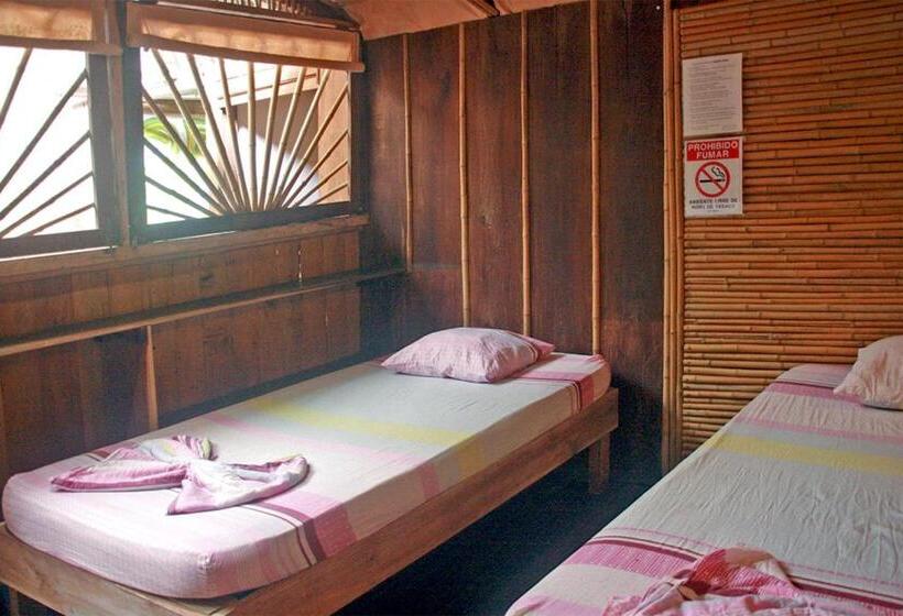 تختخواب در اتاق مشترک, Cascada Verde Hostel