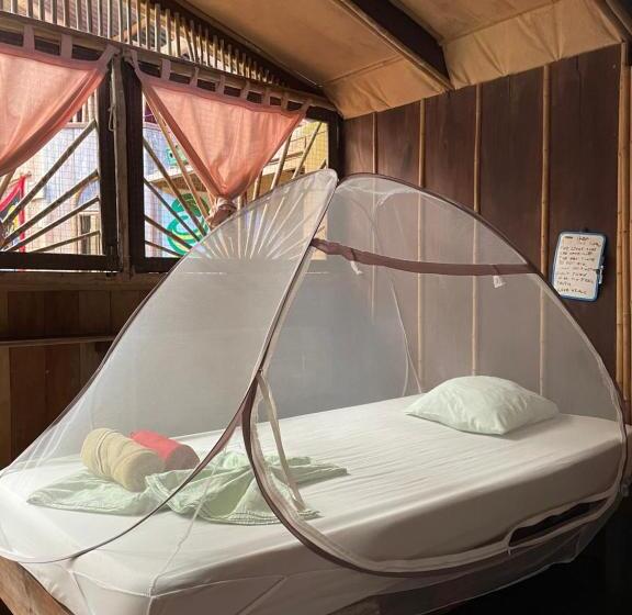 تختخواب در اتاق مشترک, Cascada Verde Hostel