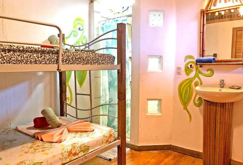 اتاق خانوادگی, Cascada Verde Hostel