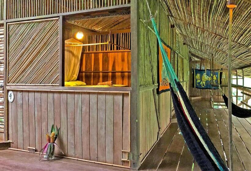 اتاق اکونومی, Cascada Verde Hostel