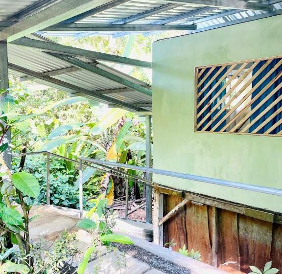 اتاق استاندارد با چشمانداز باغ, Cascada Verde Hostel