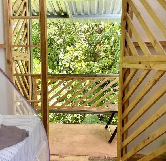Quarto Estandar Individual com Sacada, Cascada Verde Hostel