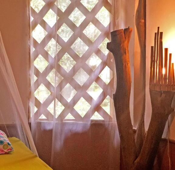 اتاق استاندارد سه نفره, Cascada Verde Hostel