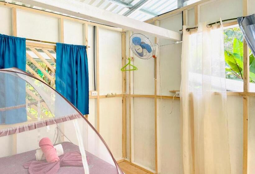 اتاق استاندارد با چشمانداز باغ, Cascada Verde Hostel