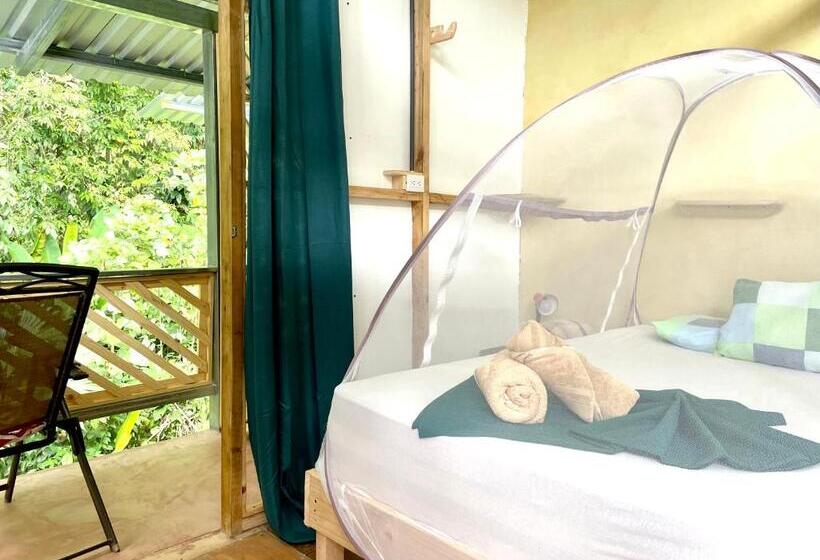 اتاق استاندارد با بالکن, Cascada Verde Hostel