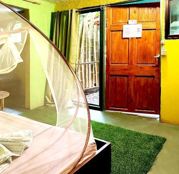 اتاق خانوادگی, Cascada Verde Hostel