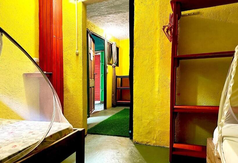 اتاق خانوادگی, Cascada Verde Hostel