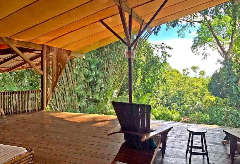 ルームシェアのワンベッド, Cascada Verde Hostel