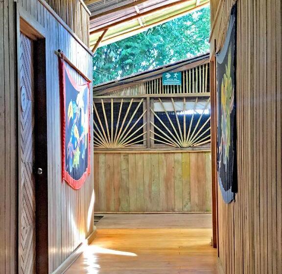 تختخواب در اتاق مشترک, Cascada Verde Hostel